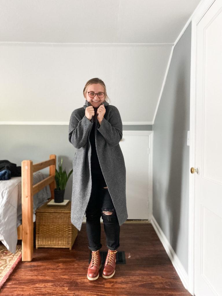 fall pregnancy capsule outfit 2